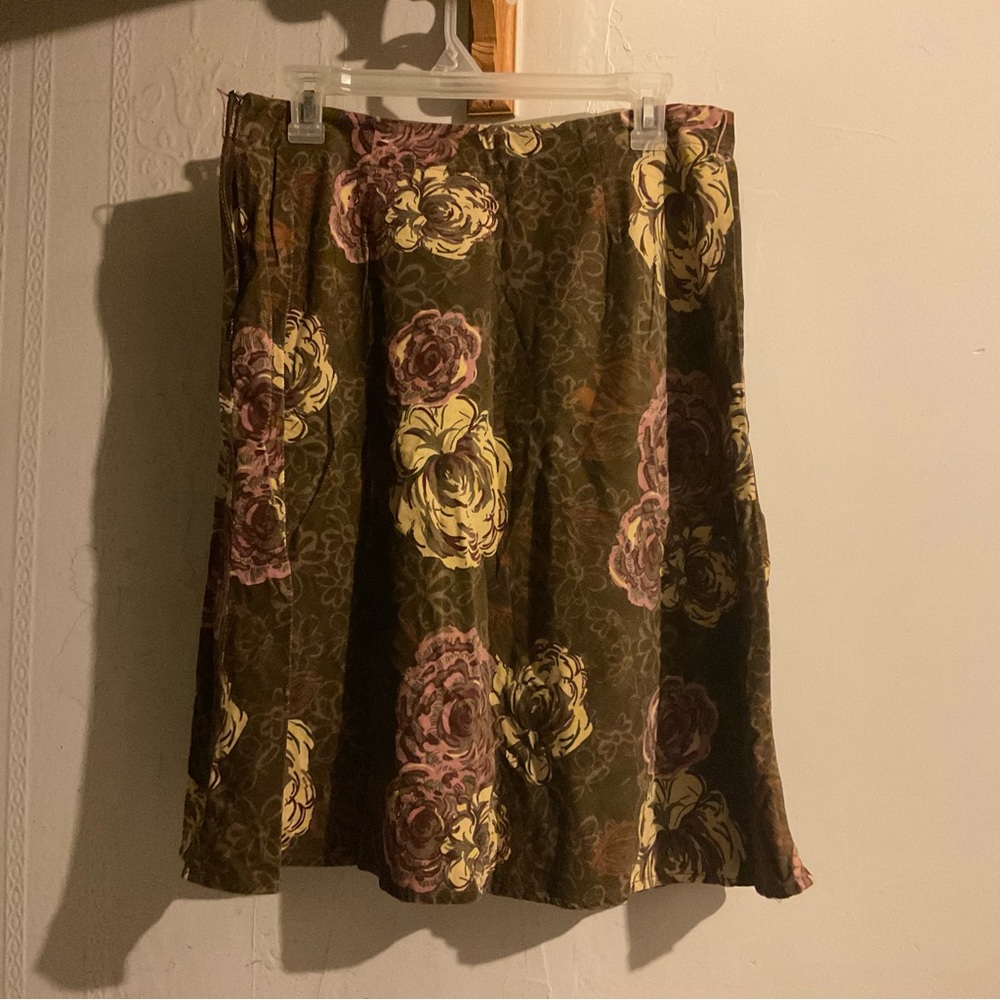 Womens/Girls knee length skirt floral summer/fall